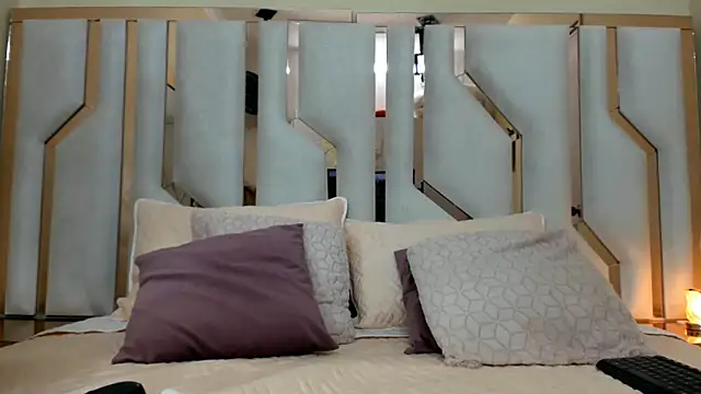 TifanyChill online show from January 10, 8:15 pm