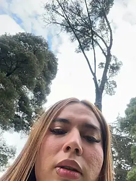 Snapshot of Jules_Anderson chatting on March 7, 3:28 pm Jules Anderson online show from March 7, 3:28 pm