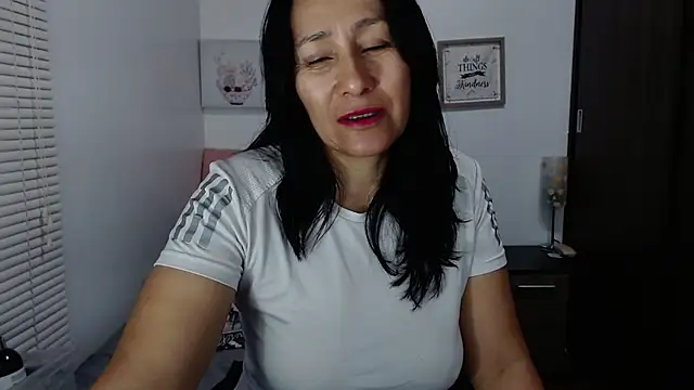 Maira B online show from February 10, 11:47 am