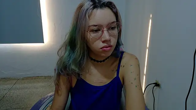 WandaDoll online show from March 28, 12:16 pm