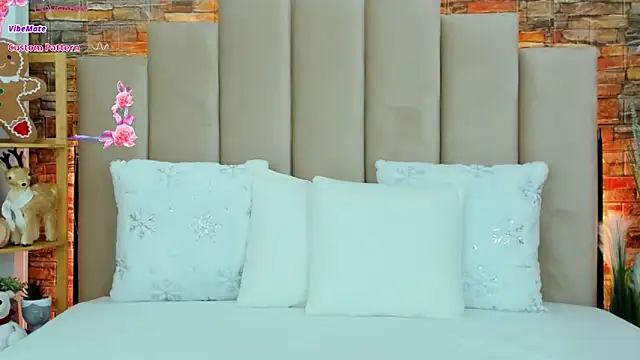 Snapshot of Brianna_Wilson chatting on December 15, 6:23 pm Brianna Wilson online show from December 15, 6:23 pm