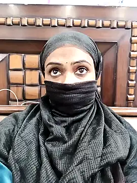 Yours-Bebo online show from January 21, 9:25 pm