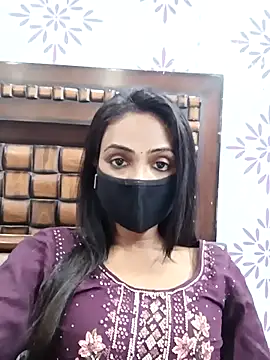 Yours-Bebo online show from March 17, 11:00 am