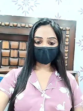 Snapshot of Yours-Bebo chatting on November 17, 9:48 am Yours-Bebo online show from November 17, 9:48 am