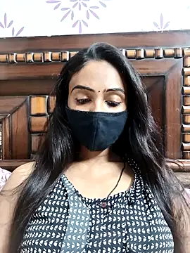 Snapshot of Yours-Bebo chatting on June 25, 10:53 am Yours-Bebo online show from June 25, 10:53 am
