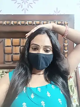 Snapshot of Yours-Bebo chatting on July 11, 7:55 am Yours-Bebo online show from July 11, 7:55 am