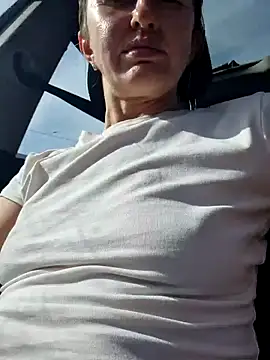 Miss    Mia  online show from September 17, 11:01 am