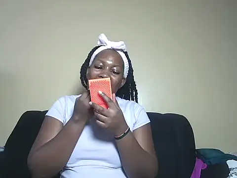 Snapshot of Mila_Melanie chatting on October 15, 11:32 am Mila Melanie online show from October 15, 11:32 am