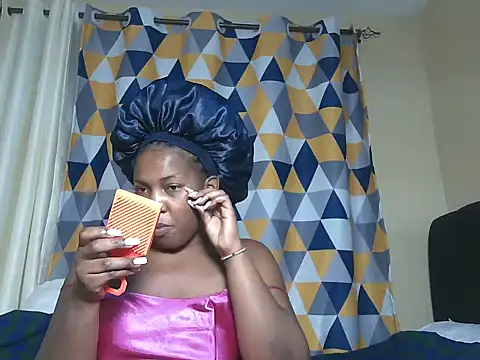 Snapshot of Mila_Melanie chatting on November 7, 8:20 pm Mila Melanie online show from November 7, 8:20 pm