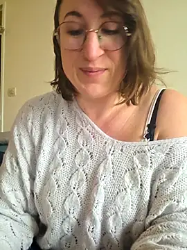 minierose online show from February 15, 12:03 pm