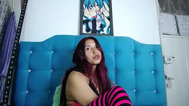 Snapshot of sweet_skylove_ chatting on February 7, 11:45 pm sweet skylove online show from February 7, 11:45 pm