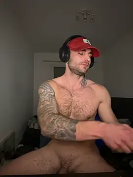 Snapshot of itsmehoneyhm chatting on December 12, 12:59 am itsmehoneyhm online show from December 12, 12:59 am