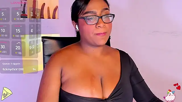 BlakmillerrGilson online show from January 19, 11:00 pm