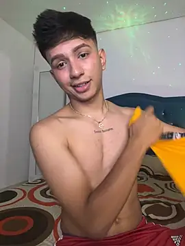 Leonarrrd 01 online show from December 15, 2:52 am