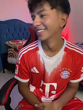 Leonarrrd 01 online show from April 27, 11:03 pm