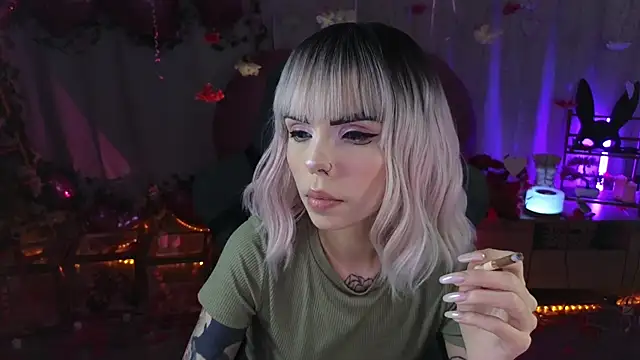 Kerry Kirk online show from February 18, 9:00 pm