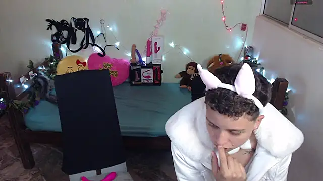 Antonella Cruz02 online show from February 12, 2:45 am