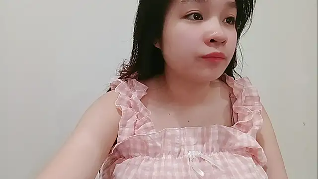 Milajinxi online show from April 10, 1:00 am