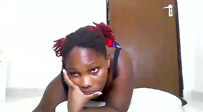 Snapshot of SexyKimberly23 chatting on February 17, 8:15 pm SexyKimberly23 online show from February 17, 8:15 pm