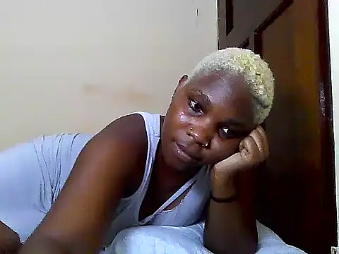 Snapshot of SexyKimberly23 chatting on February 2, 8:29 pm SexyKimberly23 online show from February 2, 8:29 pm