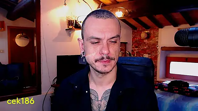 Snapshot of cek_186 chatting on November 9, 8:34 am cek 186 online show from November 9, 8:34 am