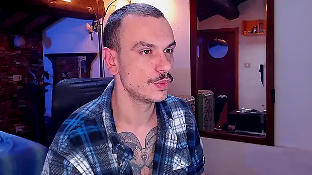 Snapshot of cek_186 chatting on November 15, 8:33 am cek 186 online show from November 15, 8:33 am