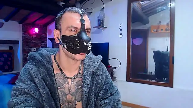 Snapshot of cek_186 chatting on December 4, 9:51 am cek 186 online show from December 4, 9:51 am