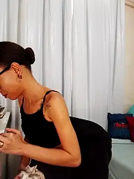 pollypetrovaxxx online show from February 4, 5:41 pm