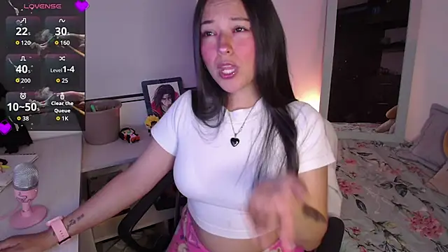 Snapshot of Lexie_Thompson10 chatting on November 27, 1:07 am Lexie Thompson10 online show from November 27, 1:07 am