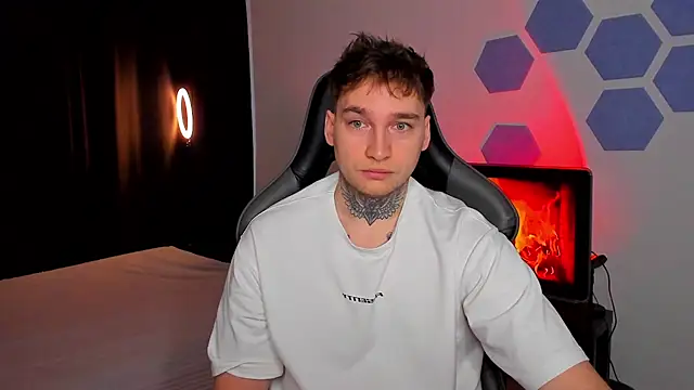 Chris Tyson online show from November 27, 6:15 am