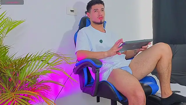 EdwardRoss  online show from October 28, 8:00 pm