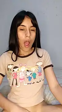 Snapshot of melodybar27 chatting on December 30, 10:23 pm melodybar27 online show from December 30, 10:23 pm