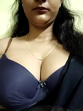 Snapshot of Karin-007 chatting on September 18, 11:12 am Karin-007 online show from September 18, 11:12 am