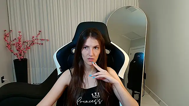 upssnowy online show from October 11, 5:00 pm