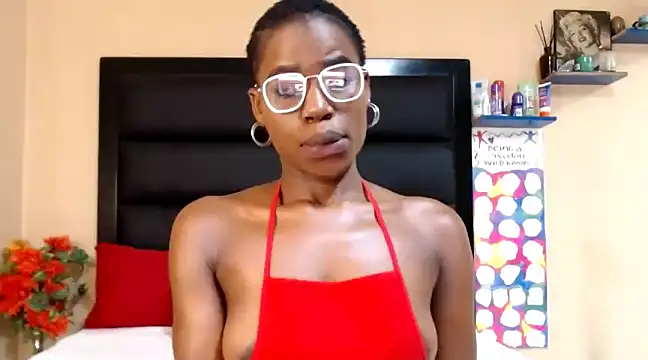 LongPussyLipsxx online show from February 14, 3:00 am