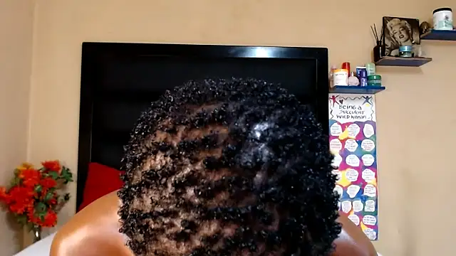 LongPussyLipsxx online show from February 18, 3:21 am