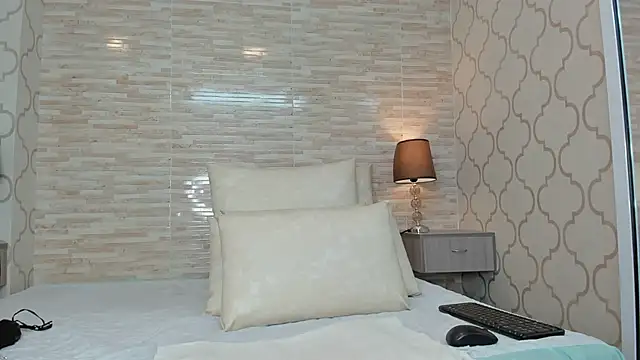 Snapshot of ZoeSmitth chatting on January 30, 12:06 pm ZoeSmitth online show from January 30, 12:06 pm