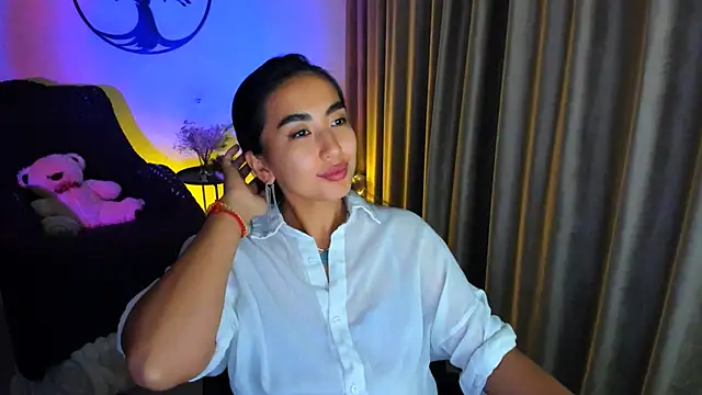 worldofkim online show from November 25, 4:34 am