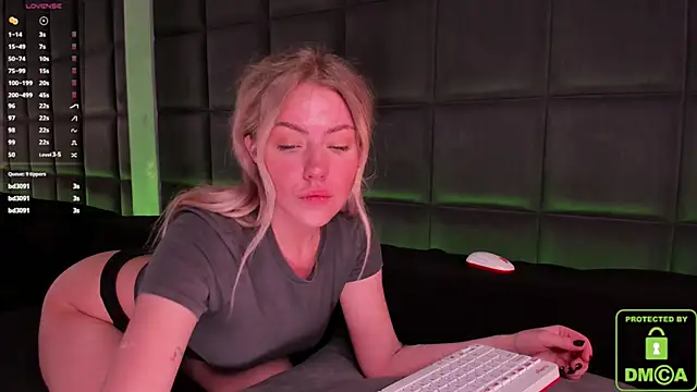 Snapshot of NateHalll chatting on March 12, 2:12 pm NateHalll online show from March 12, 2:12 pm