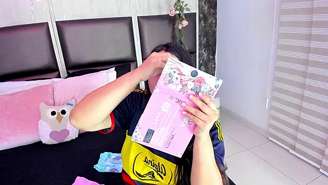 Miia Thompsonn online show from March 5, 3:18 am