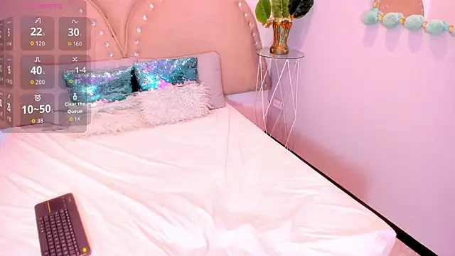 Miia Thompsonn online show from November 8, 3:29 am