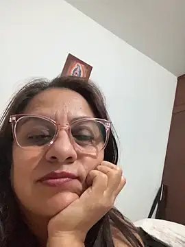 Snapshot of brendasexywet chatting on September 23, 11:24 am brendasexywet online show from September 23, 11:24 am