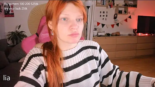 lil lia online show from December 15, 10:58 pm