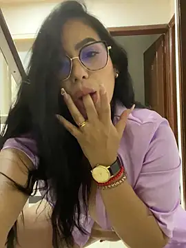 Miah gomez  online show from February 7, 12:53 am