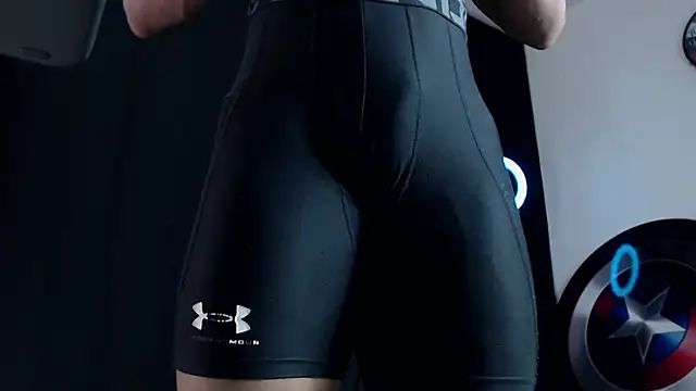 Antonywebb94 online show from March 17, 6:00 pm