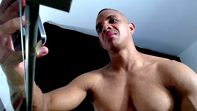 Antonywebb94 online show from February 18, 5:47 am