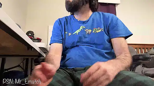 Snapshot of Seraph_De_La_Luna chatting on March 1, 6:57 am Seraph De La Luna online show from March 1, 6:57 am