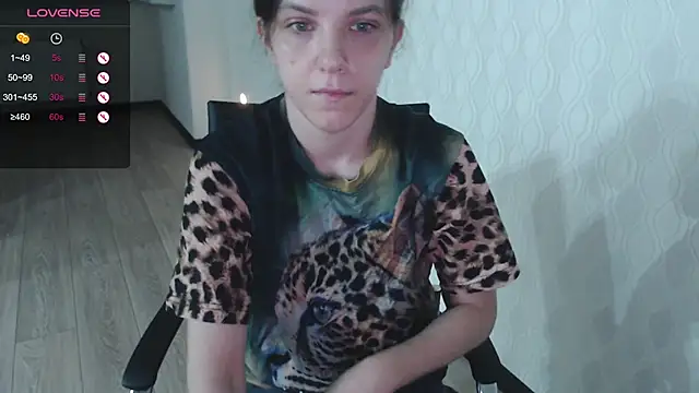 LisaHeart online show from October 27, 3:49 pm