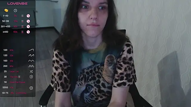 Snapshot of LisaHeart chatting on June 15, 5:48 pm LisaHeart online show from June 15, 5:48 pm