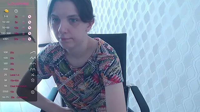 Snapshot of LisaHeart chatting on July 20, 11:23 am LisaHeart online show from July 20, 11:23 am